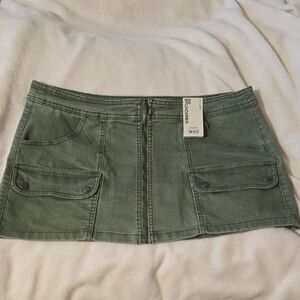 No Boundaries Green Cargo Mini Skirt